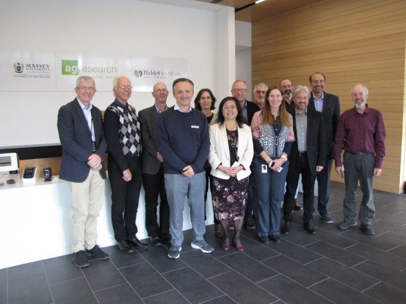 Picture 2: Visit of French delegation to BSI-AgResearch